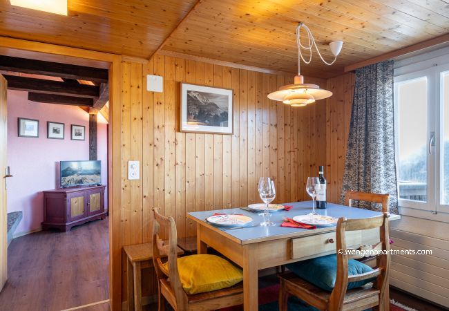 Ferienwohnung in Wengen - Chalet Schweizerhof Attic Ferienwohnung in Wengen - Chalet Schweizerhof Attic