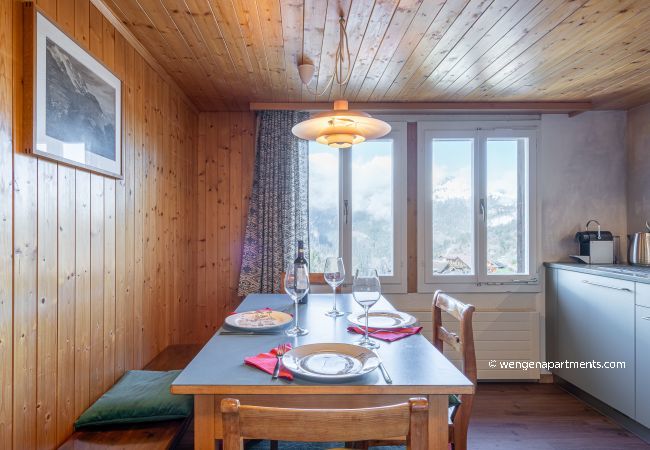 Ferienwohnung in Wengen - Chalet Schweizerhof Attic Ferienwohnung in Wengen - Chalet Schweizerhof Attic
